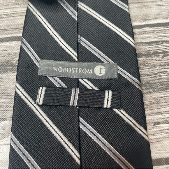 Nordstrom Mens Black White Grey Gray Diagonal Stripe Patterned Silk Tie One Size - Picture 4 of 7